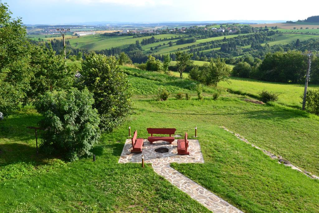 Ubytovani Na Hajence Bystrice nad Pernstejnem Luaran gambar