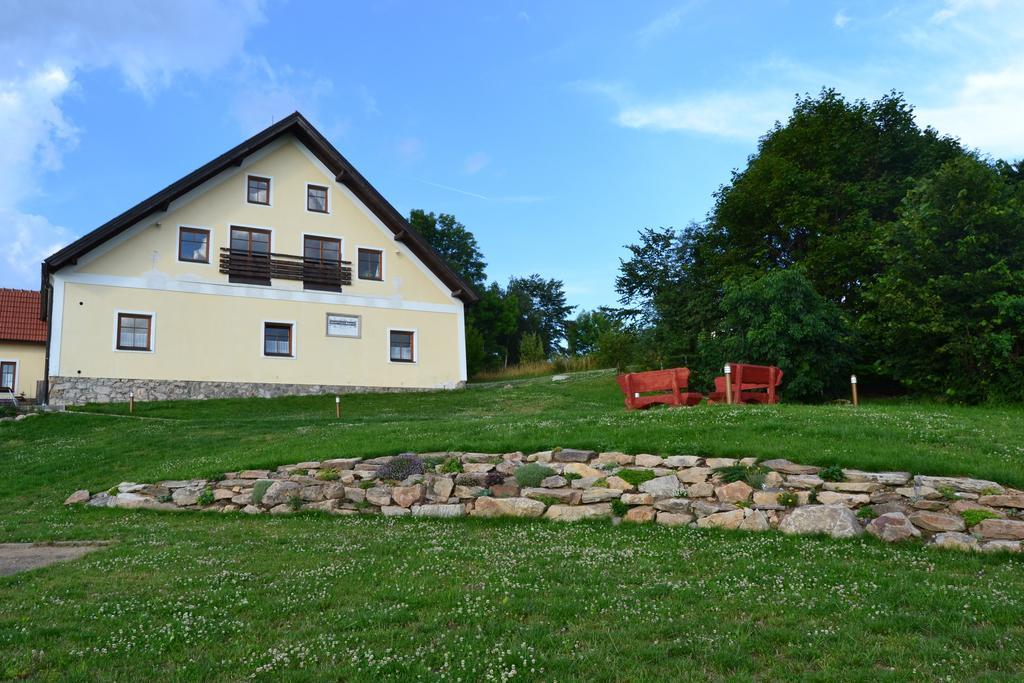 Ubytovani Na Hajence Bystrice nad Pernstejnem Luaran gambar